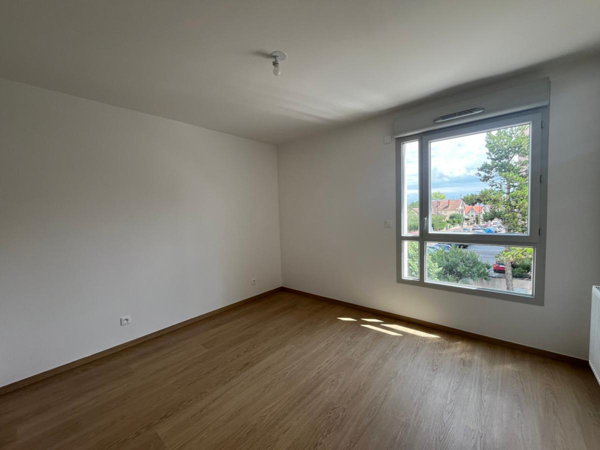
																																							3 pièces - 
																																						2ème étage - 55m² - 821,07 € - Photo #3