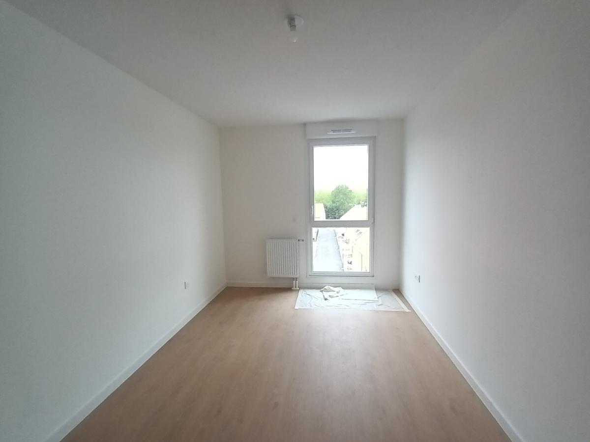 
																																							3 pièces - 
																																						3ème étage - 67m² - 941,99 € - Photo #5