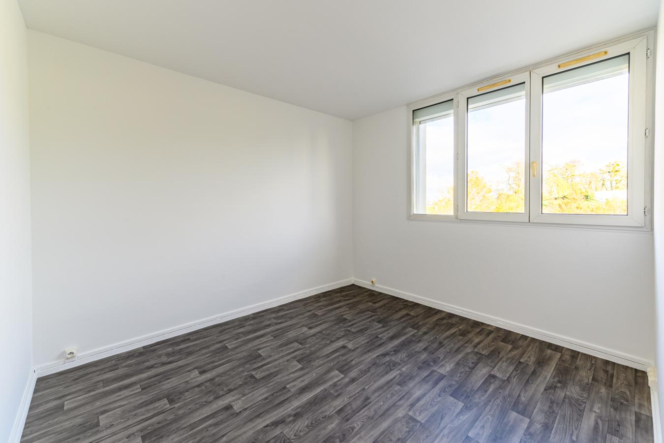 4 pièces -
11ème étage - 71m² - 1 308,24 € - Photo #5