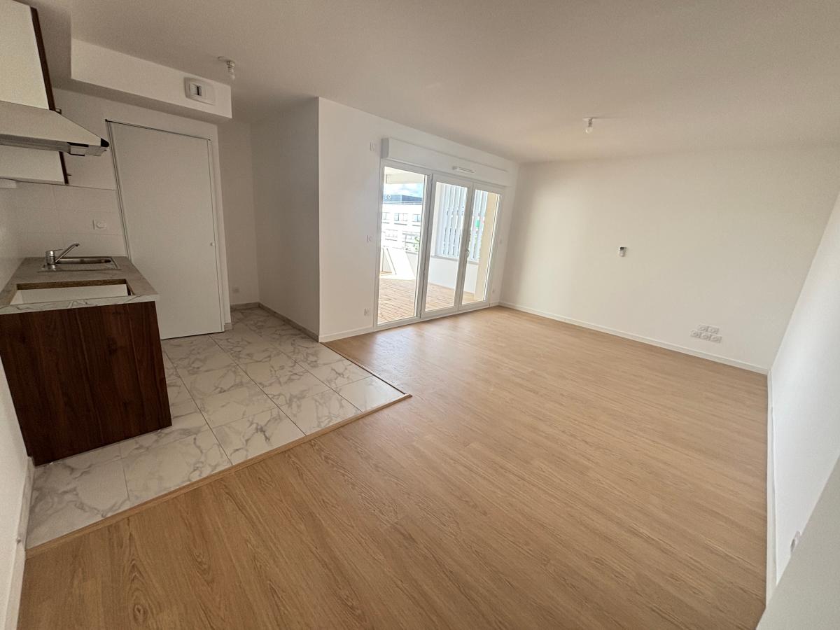 
																			3 pièces - 
																		2ème étage - 62m² - 718,50 € - Photo #0