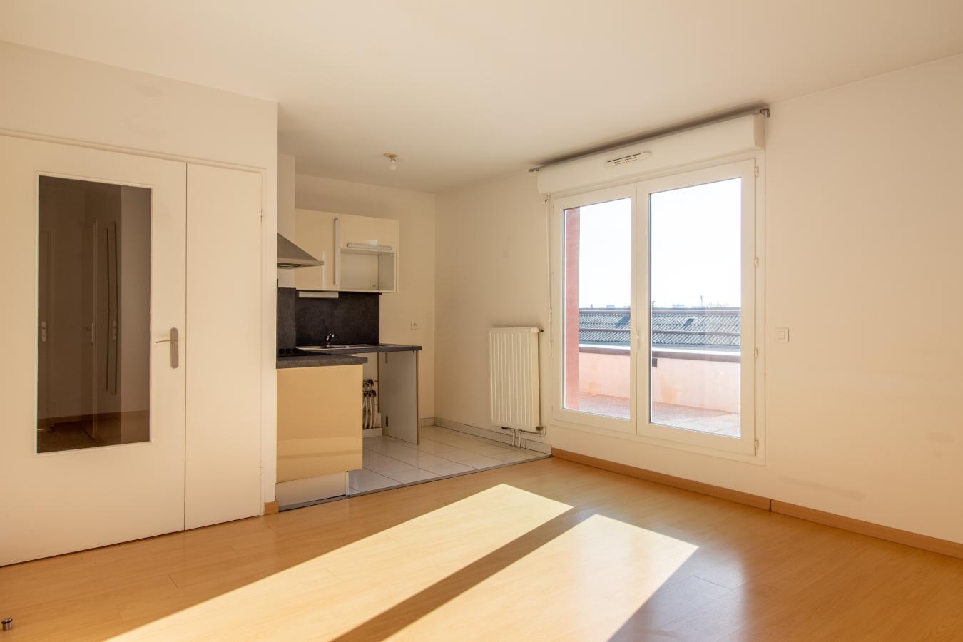 
																																							2 pièces - 
																																						3ème étage - 46m² - 689,56 € - Photo #1