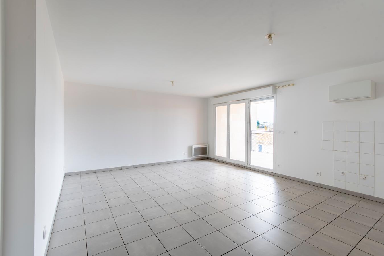 3 pièces - 3ème étage - 68m² - 920,18 € - Photo #3