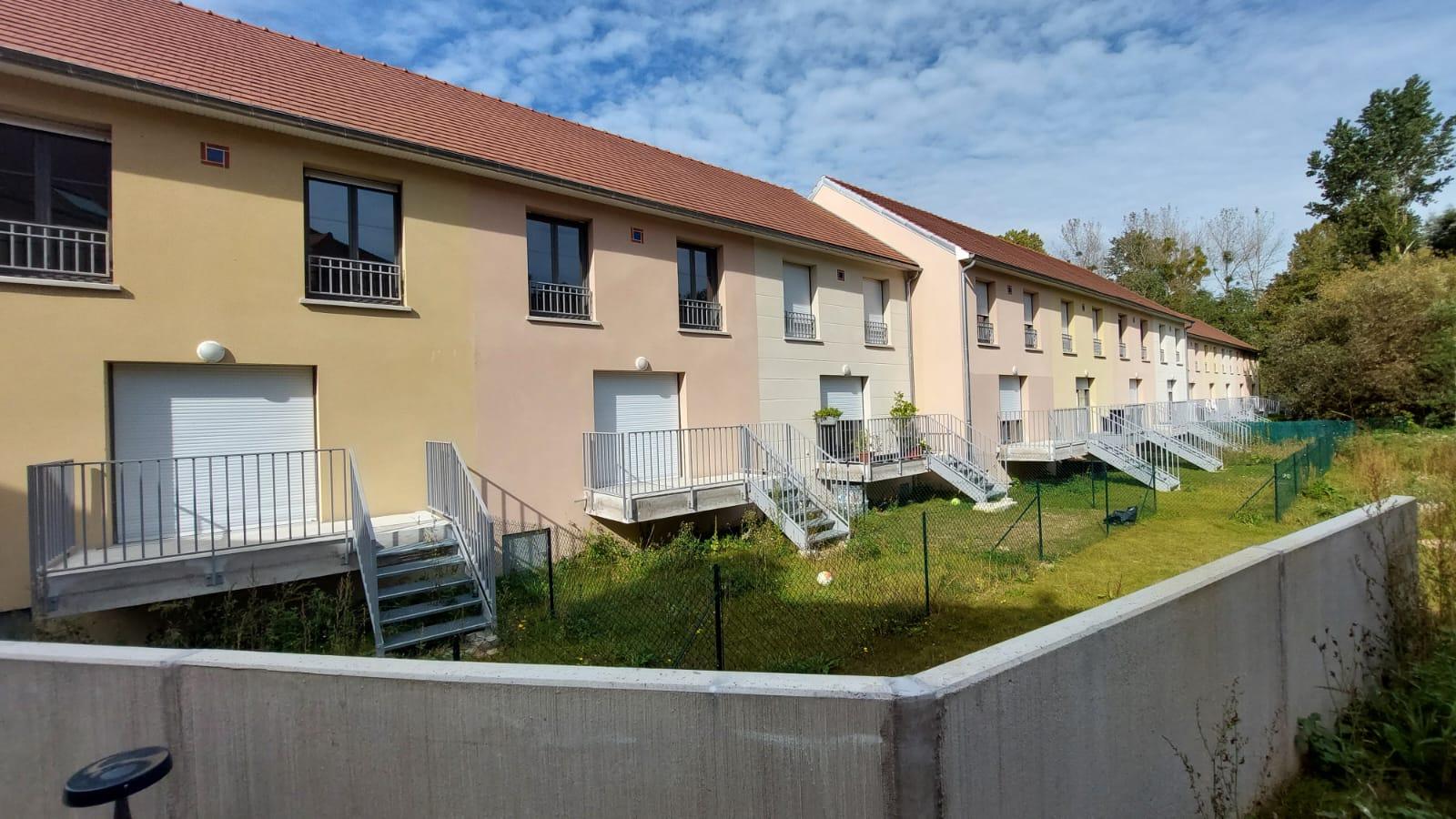 
																																							4 pièces - 
																																						RDC - 87m² - 875,49 € - Photo #6