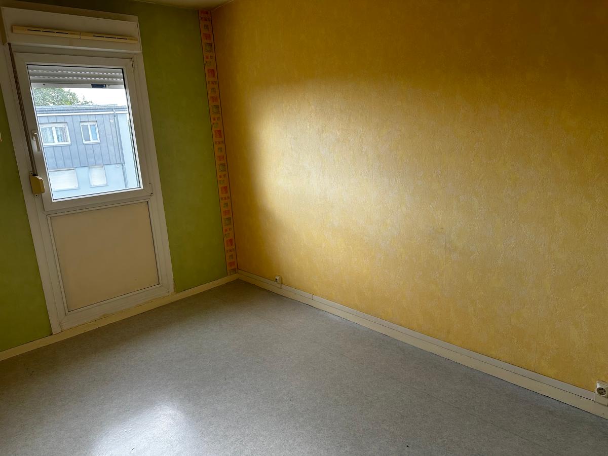 4 pièces - 4ème étage - 67m² - 82 500 € - Photo #6