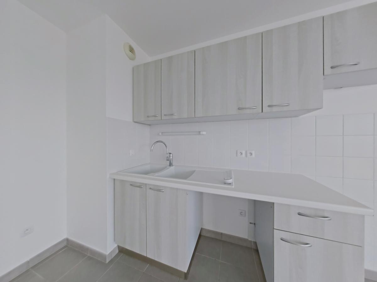 
																																							3 pièces - 
																																						11ème étage - 66m² - 890,41 € - Photo #3