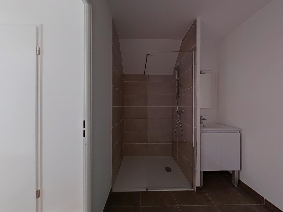 3 pièces - 2ème étage - 70m² - 892,53 € - Photo #4
