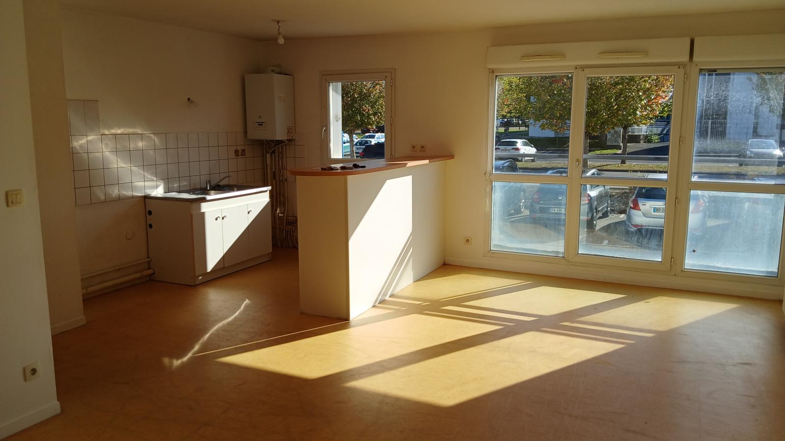 
																																							3 pièces - 
																																						RDC - 69m² - 105 000 € - Photo #1