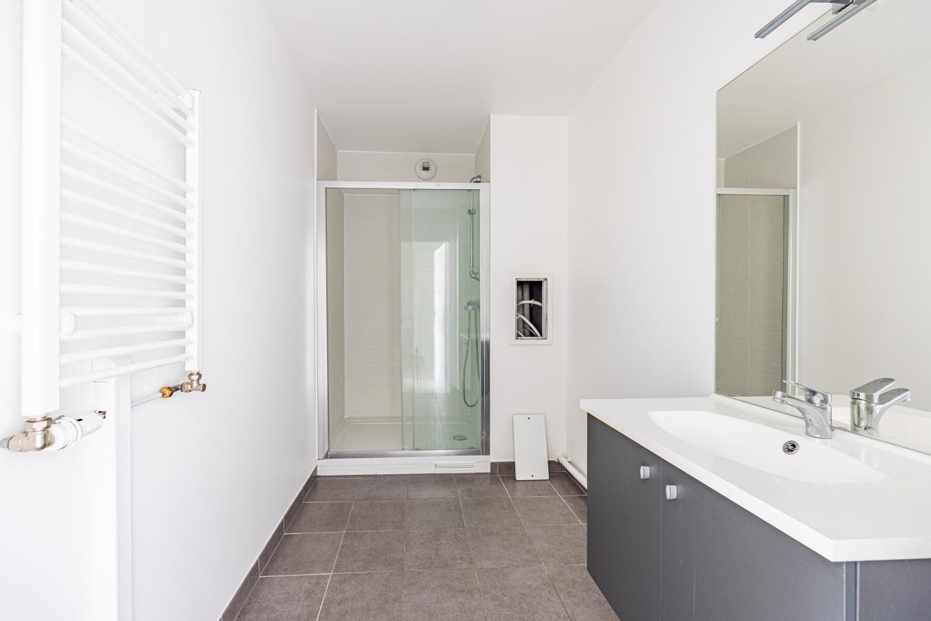 
																			2 pièces - 
																		1er étage - 47m² - 1 188,89 € - Photo #5