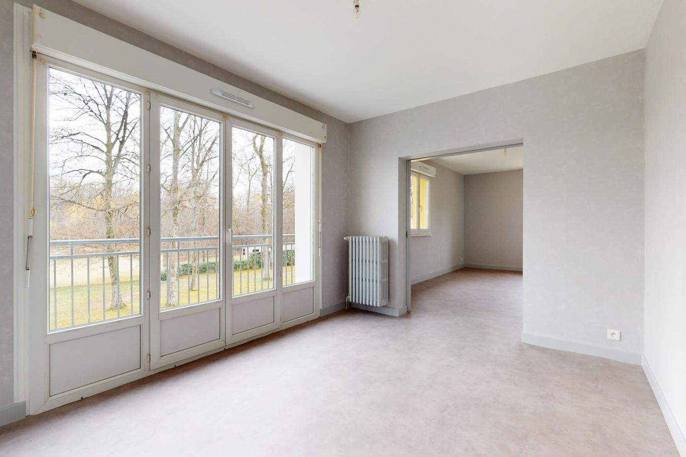 4 pièces - RDC - 91m² - 721,03 € - Photo #4