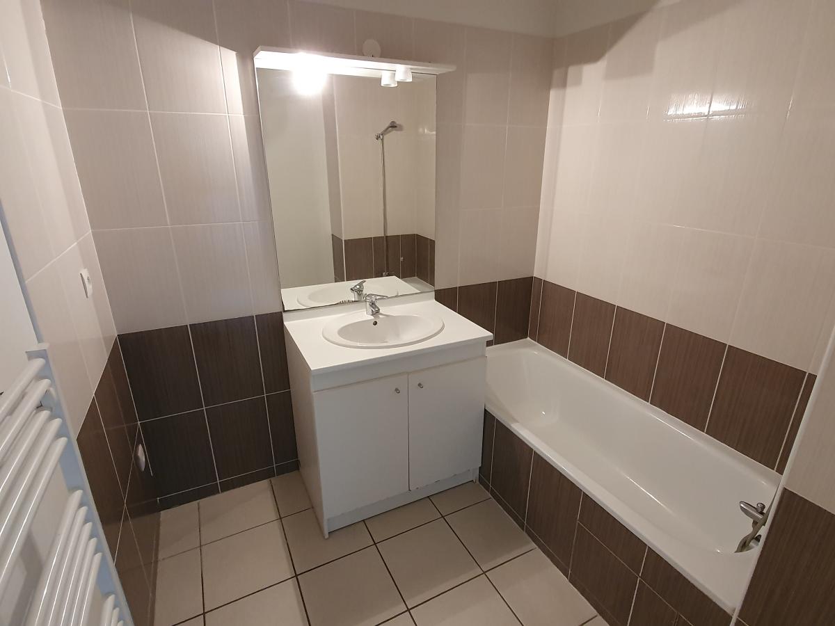 
																			3 pièces - 
																		1er étage - 65m² - 716,33 € - Photo #4