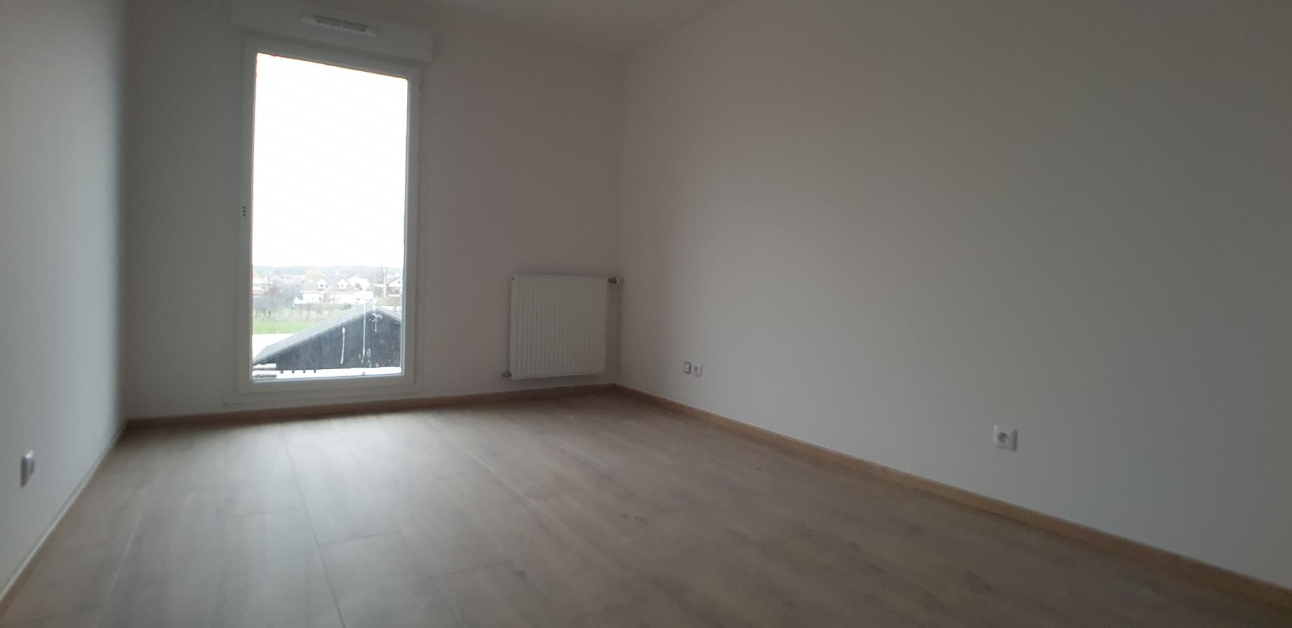 
																																							3 pièces - 
																																						1er étage - 67m² - 1 142,47 € - Photo #4