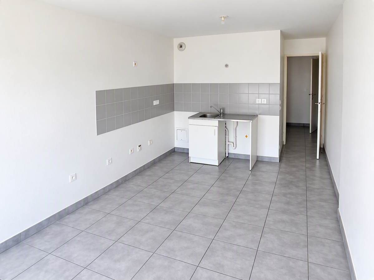
																																							2 pièces - 
																																						1er étage - 42m² - 905,31 € - Photo #1