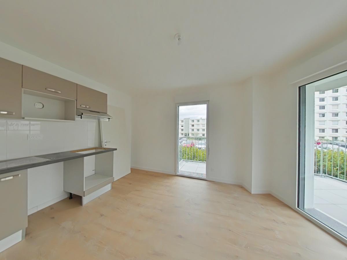 
																																							4 pièces - 
																																						1er étage - 84m² - 1 204,58 € - Photo #6