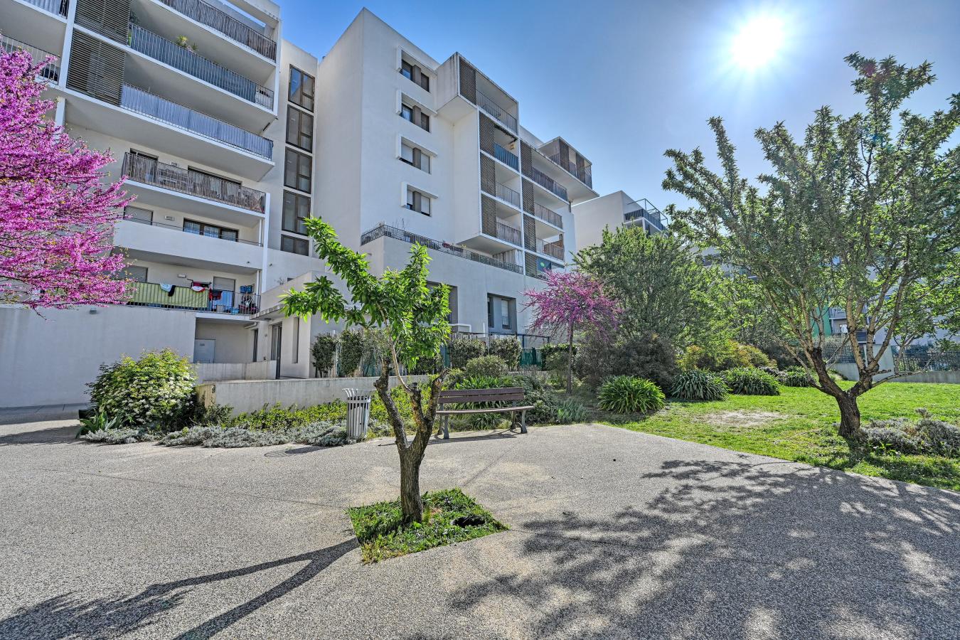 
																																							2 pièces - 
																																						1er étage - 47m² - 714,40 € - Photo #5