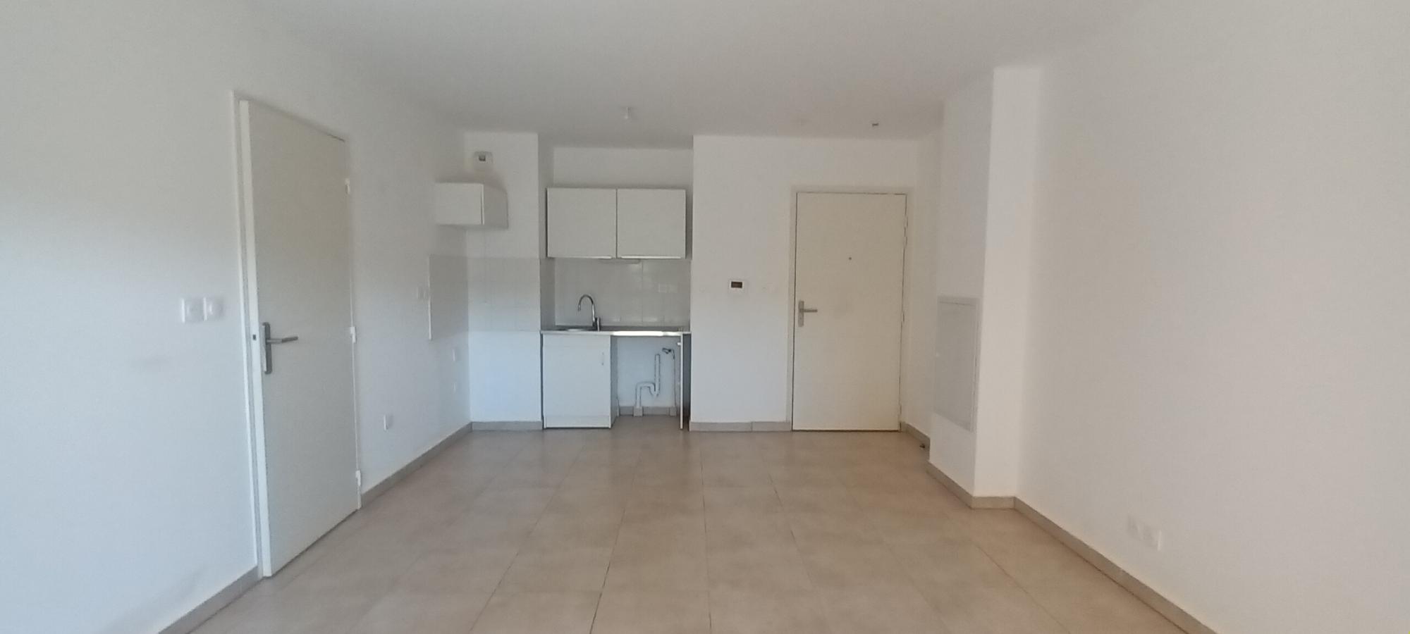 
																																							2 pièces - 
																																						RDC - 49m² - 644,84 € - Photo #3