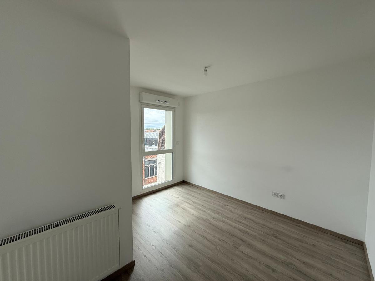 
																																							3 pièces - 
																																						3ème étage - 63m² - 738,22 € - Photo #1