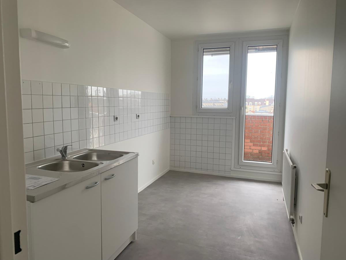 
																																							5 pièces - 
																																						6ème étage - 92m² - 460 000 € - Photo #2