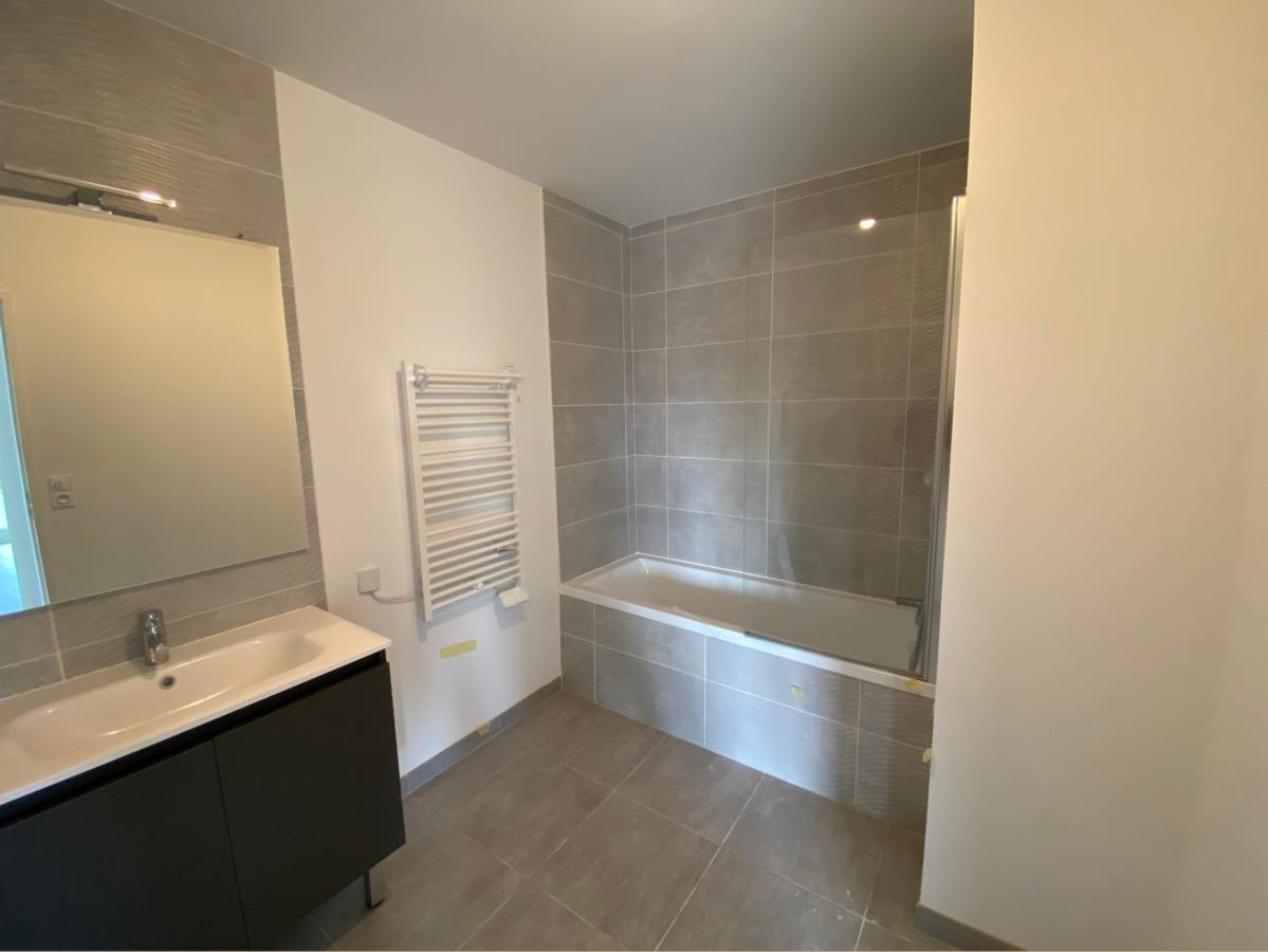 
																			4 pièces - 
																		4ème étage - 110m² - 1 493,94 € - Photo #5