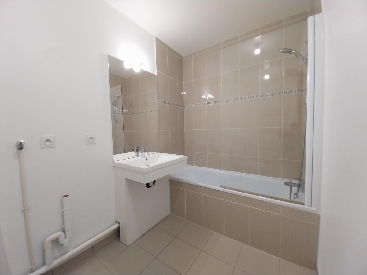 3 pièces - 3ème étage - 60m² - 959,67 € - Photo #4