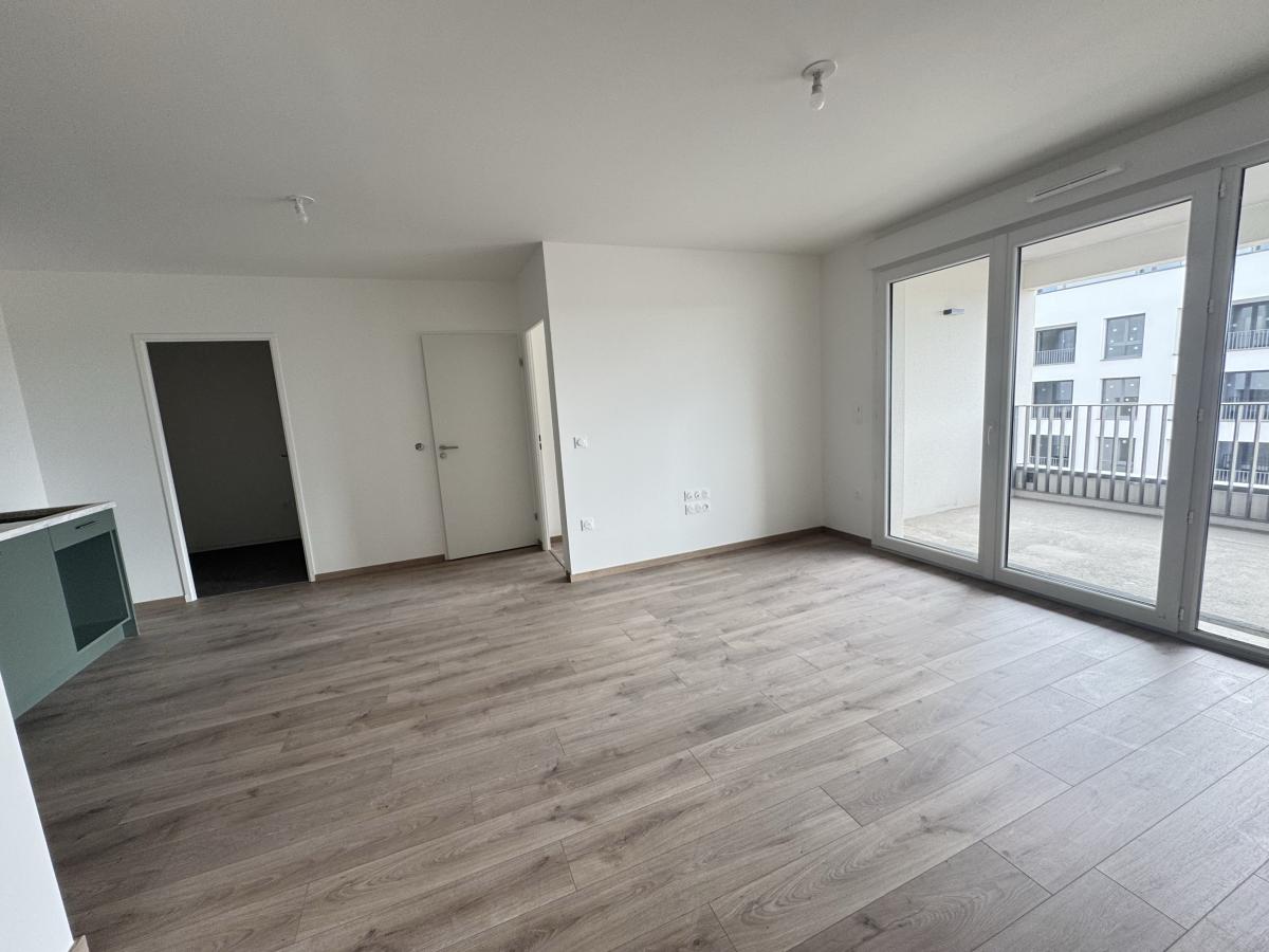 
																																							2 pièces - 
																																						3ème étage - 49m² - 714,59 € - Photo #1