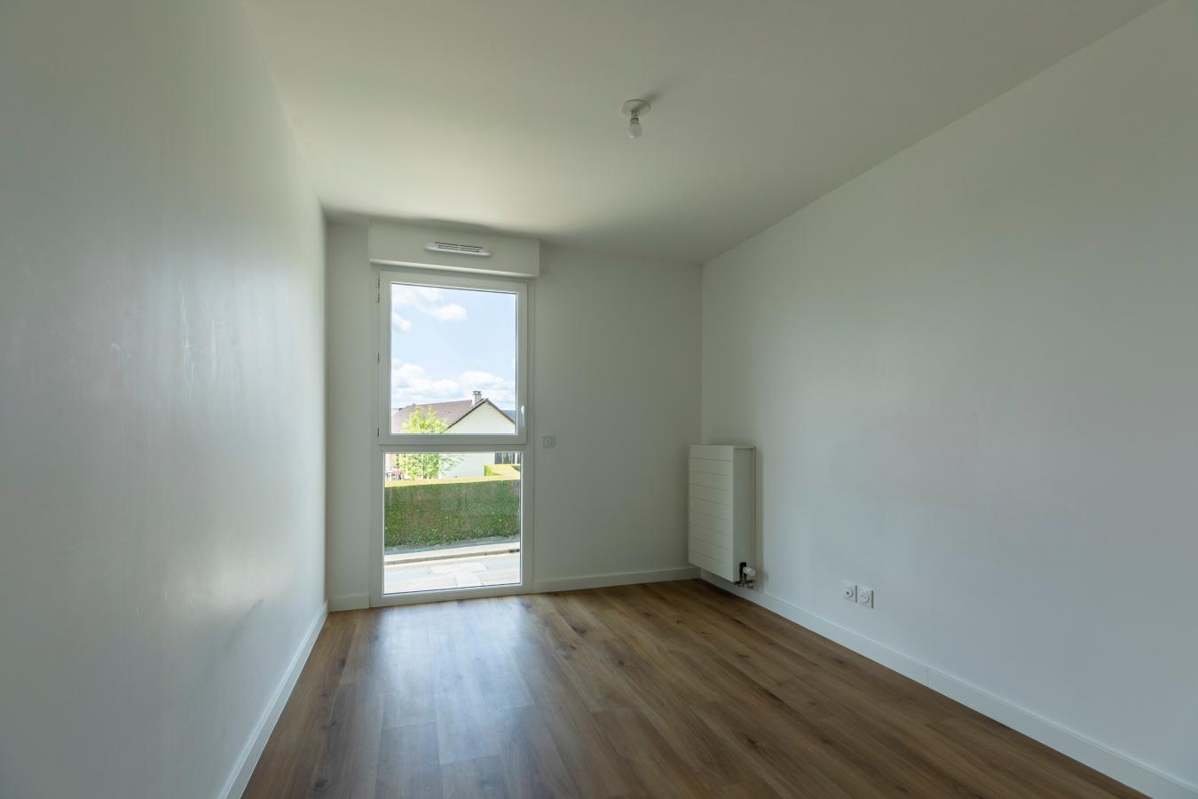 
																																							3 pièces - 
																																						1er étage - 79m² - 1 004,92 € - Photo #4