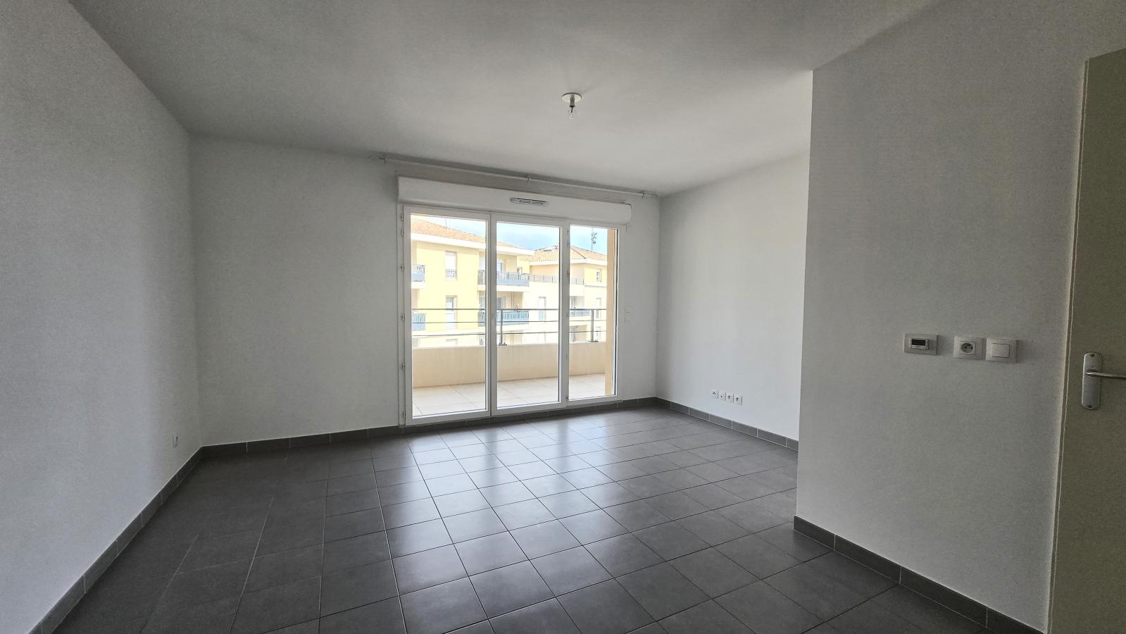 2 pièces - 7ème étage - 46m² - 805,80 € - Photo #0