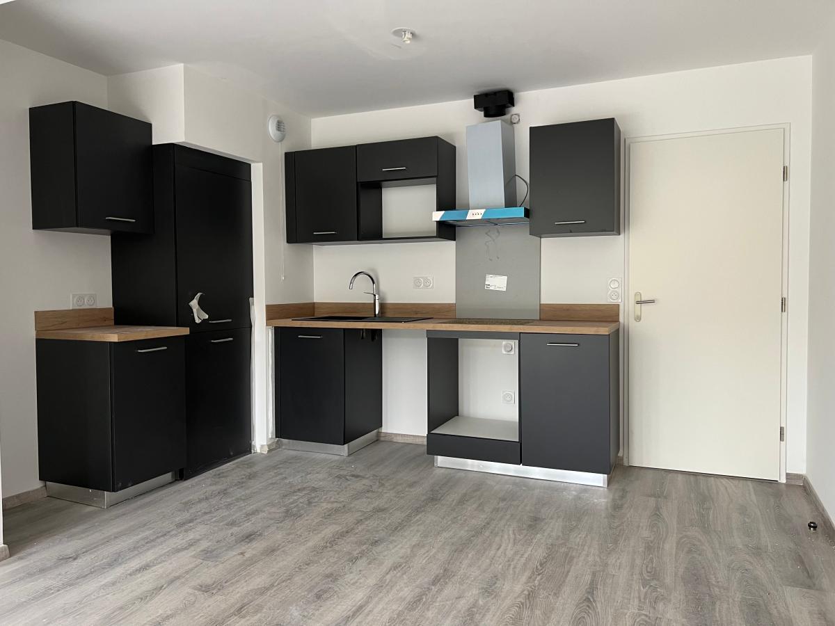 3 pièces - RDC - 64m² - 759,22 € - Photo #2