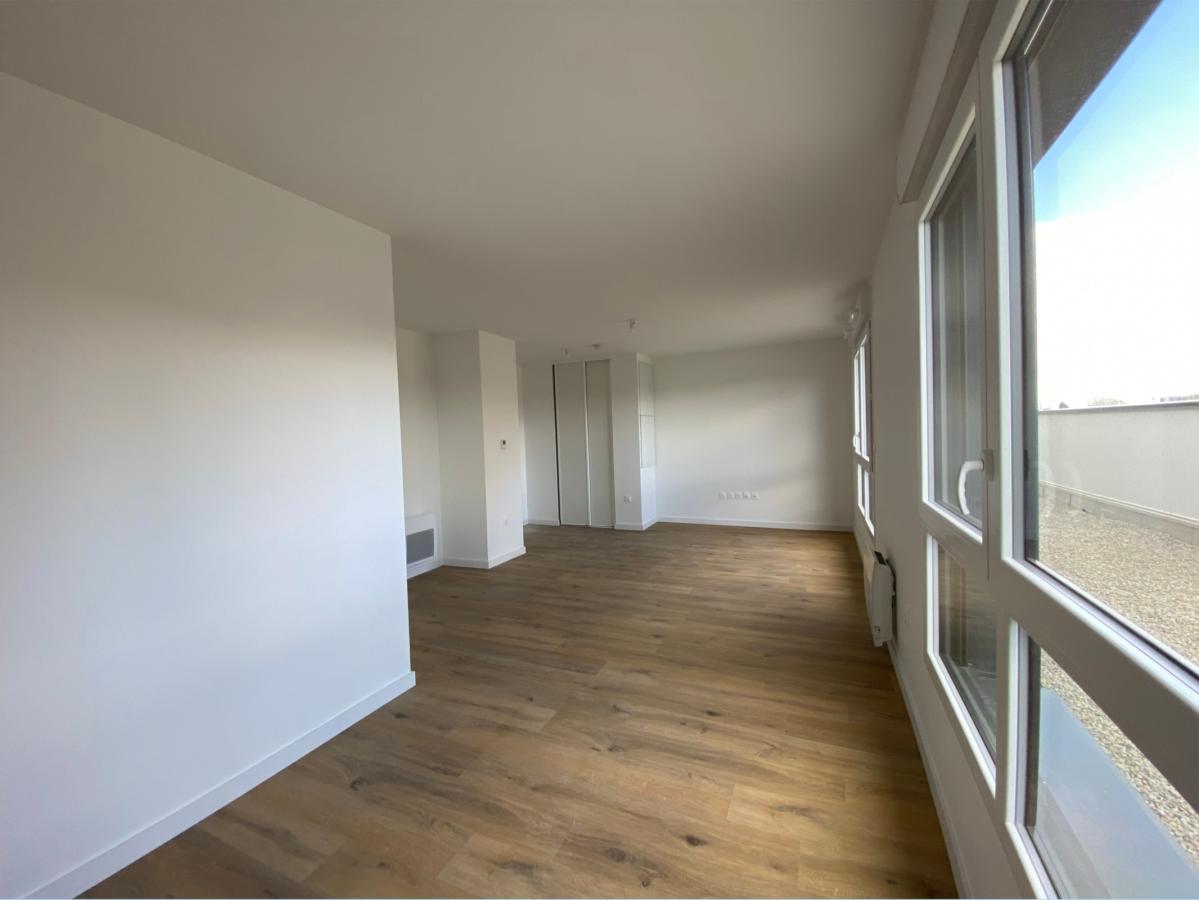 
																																							1 pièce - 
																																						4ème étage - 34m² - 563,14 € - Photo #5