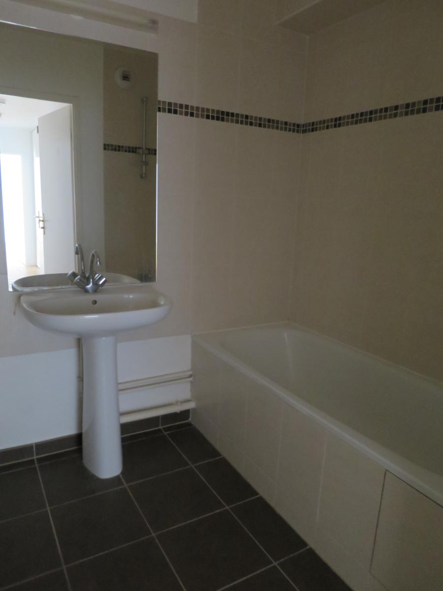 2 pièces - 1er étage - 47m² - 1 010,18 € - Photo #3