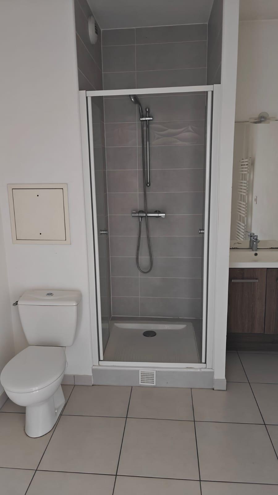 3 pièces - 1er étage - 61m² - 1 615,20 € - Photo #6