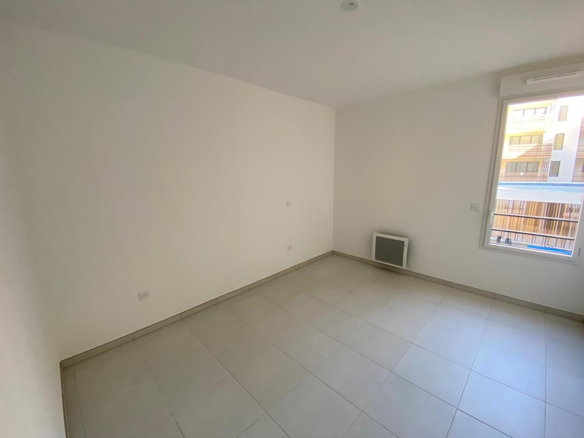 4 pièces - RDC - 85m² - 1 123,91 € - Photo #3