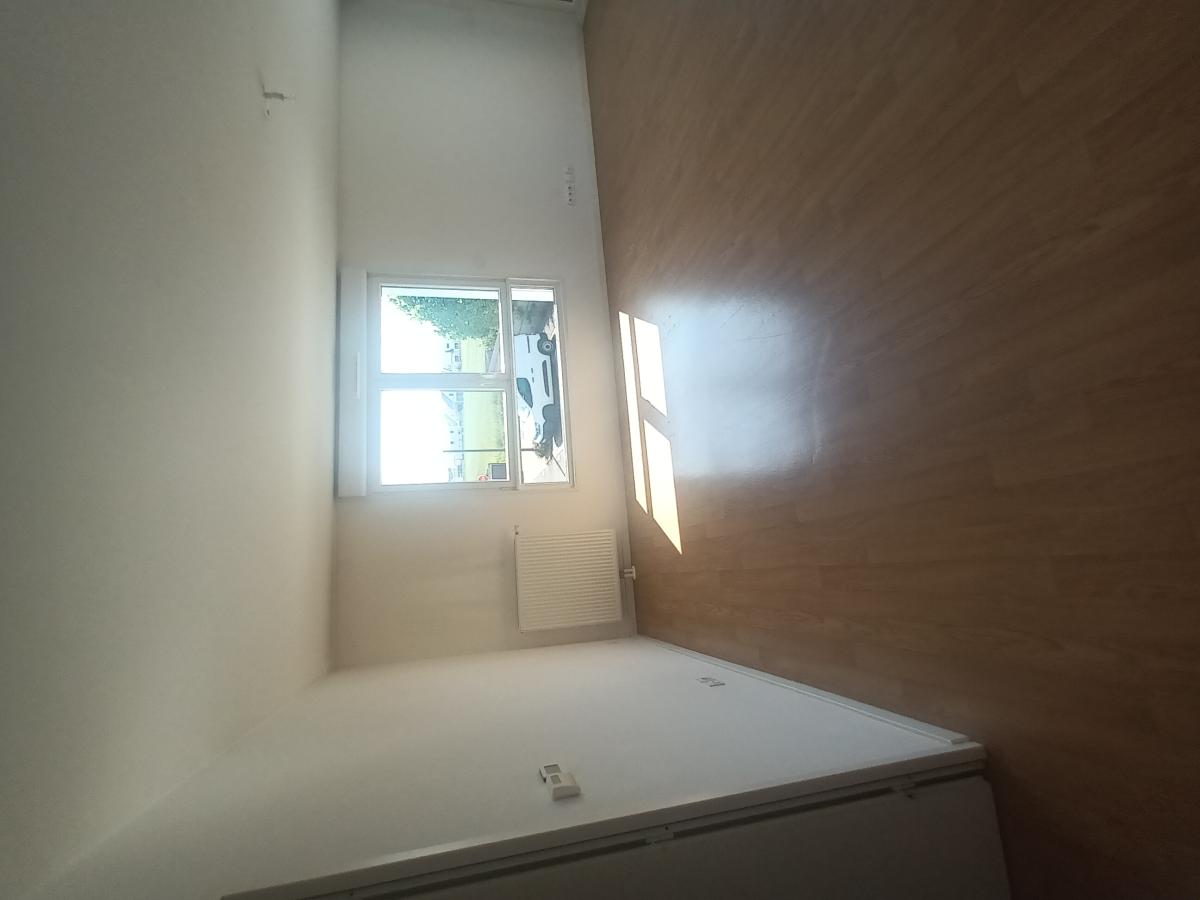 
																																							3 pièces - 
																																						RDC - 77m² - 946,46 € - Photo #1