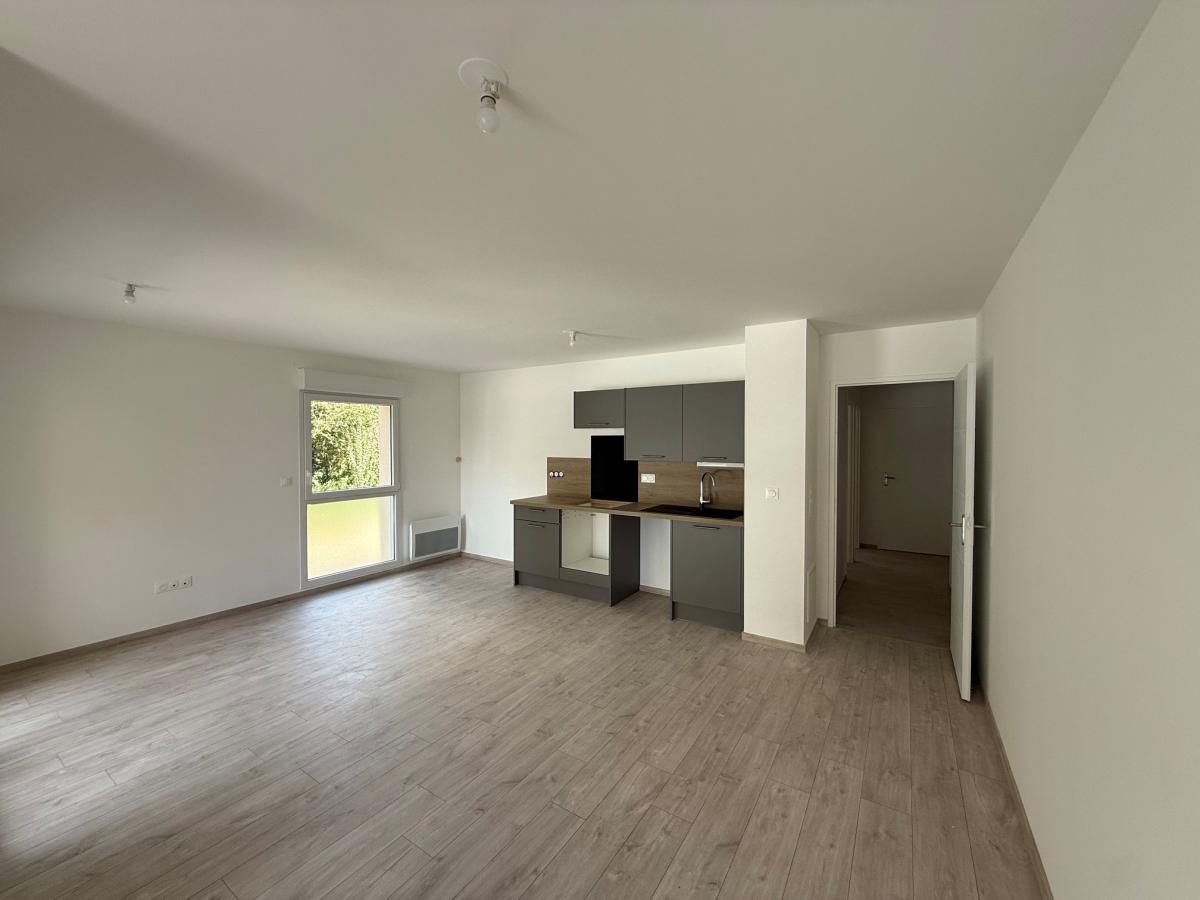 
																																							3 pièces - 
																																						1er étage - 65m² - 830,05 € - Photo #3