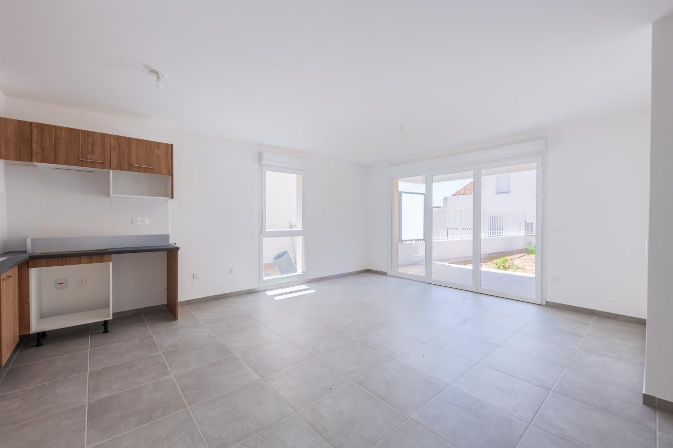 
																			4 pièces - 
																		1er étage - 91m² - 1 408,91 € - Photo #1