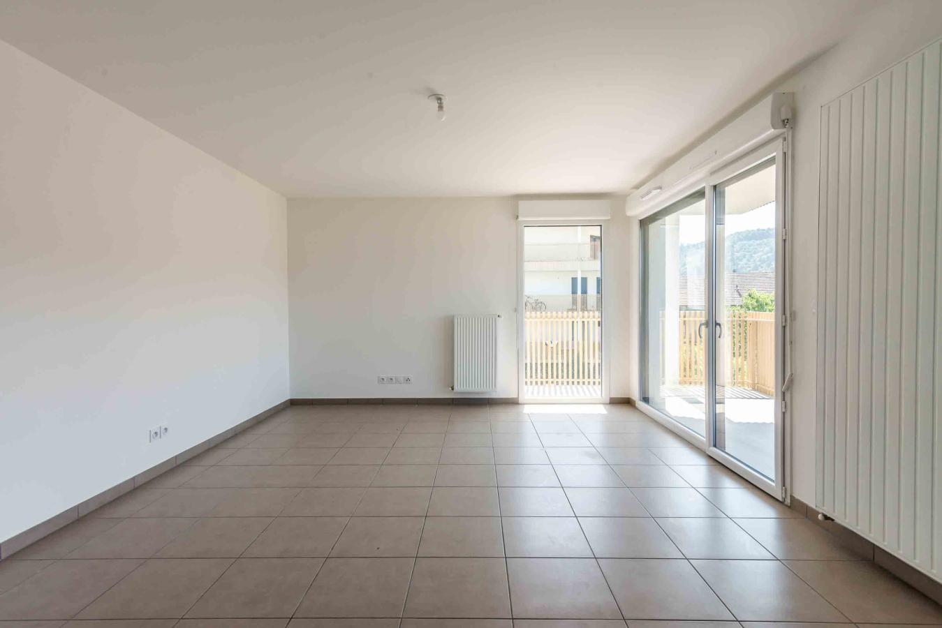 
																																							3 pièces - 
																																						2ème étage - 72m² - 944,95 € - Photo #1