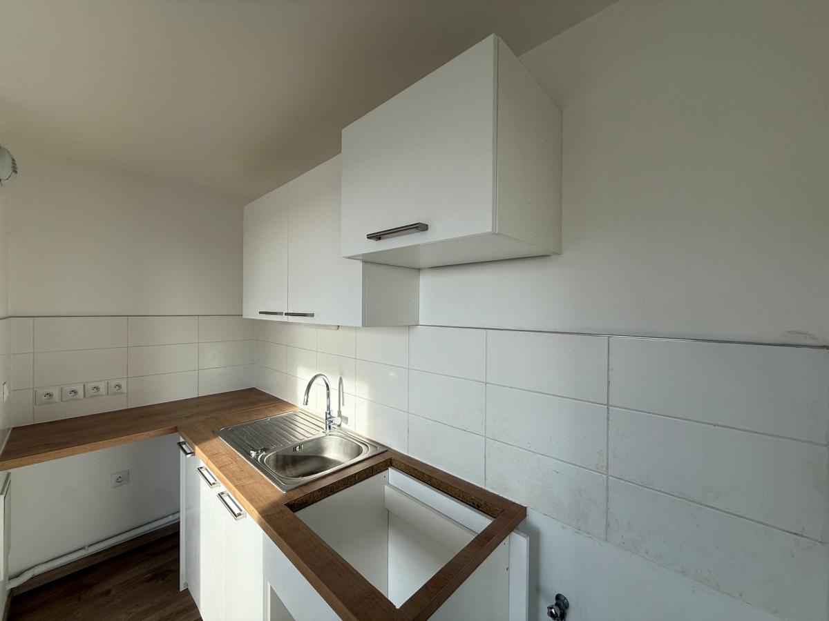 2 pièces - 5ème étage - 56m² - 756,60 € - Photo #3