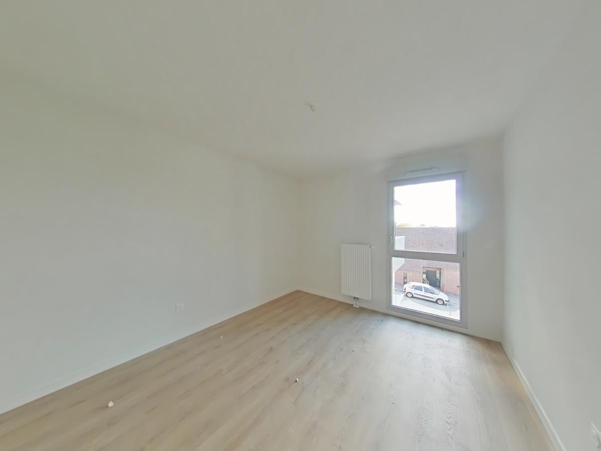 
																																							4 pièces - 
																																						2ème étage - 86m² - 1 104,40 € - Photo #4