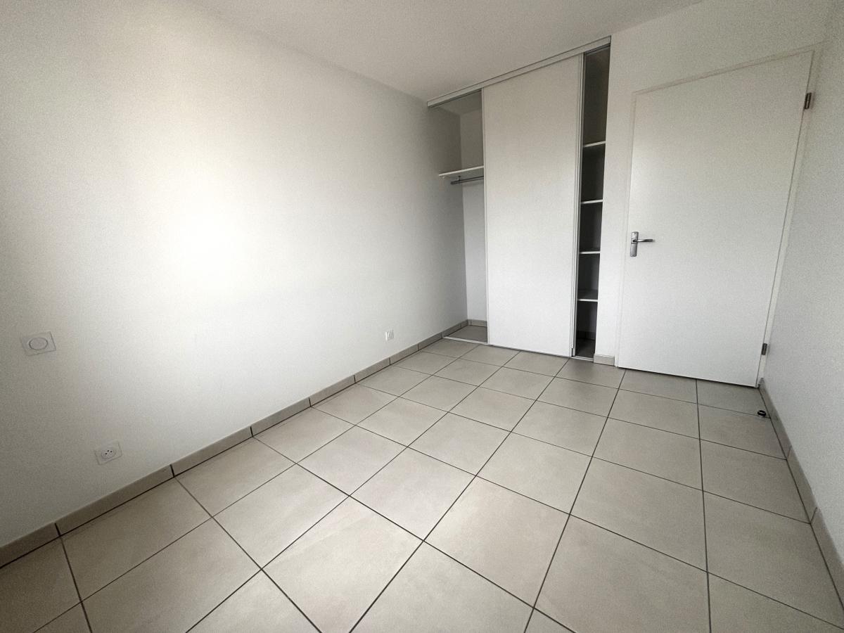 3 pièces - 3ème étage - 62m² - 715,91 € - Photo #3