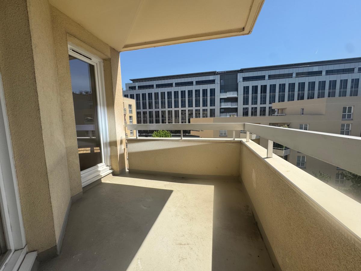 
																																							3 pièces - 
																																						5ème étage - 69m² - 586 500 € - Photo #7