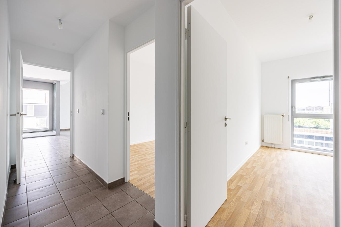 3 pièces - 5ème étage - 76m² - 1 701,97 € - Photo #3