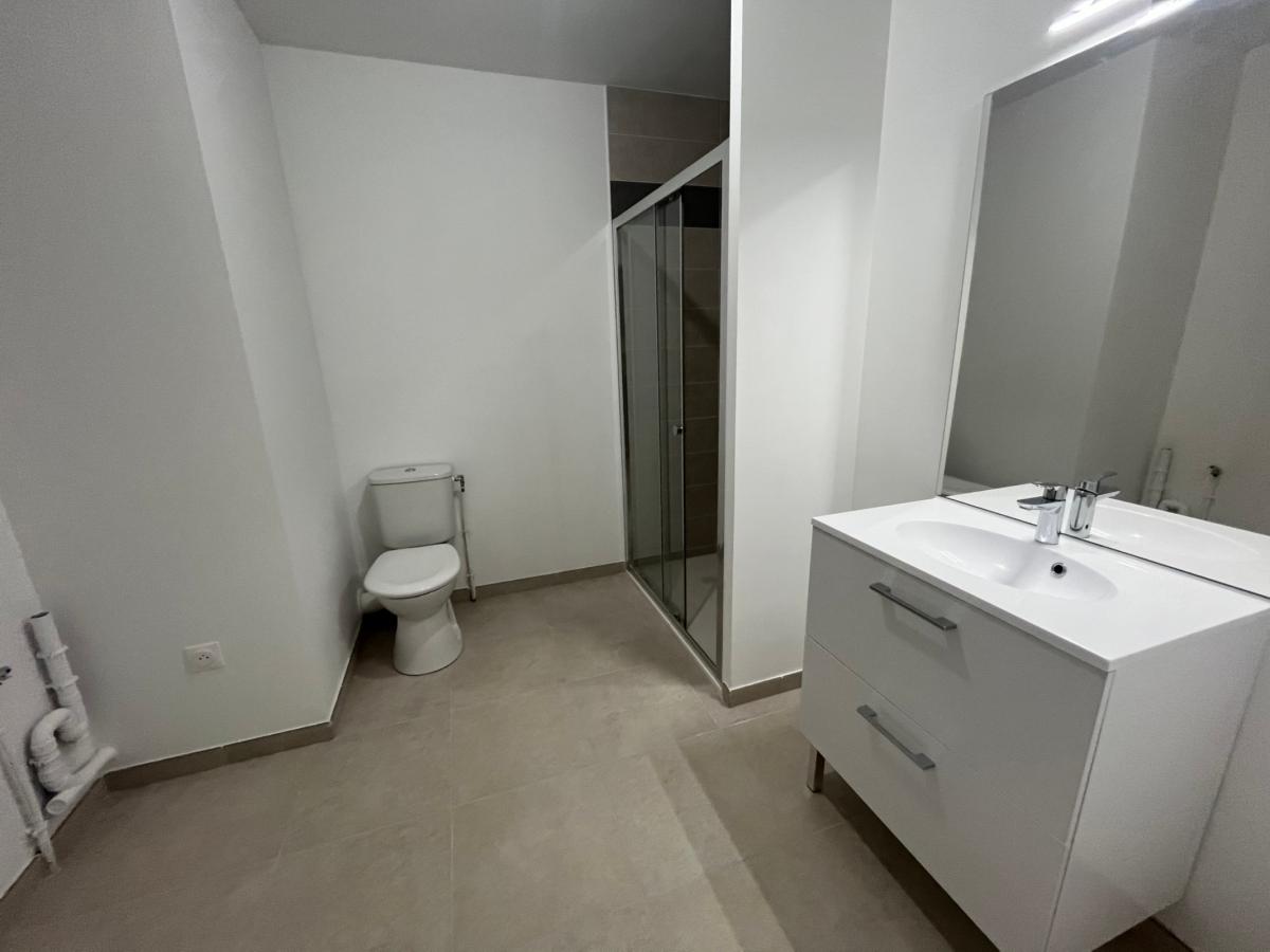 
																																							2 pièces - 
																																						RDC - 52m² - 688,64 € - Photo #4