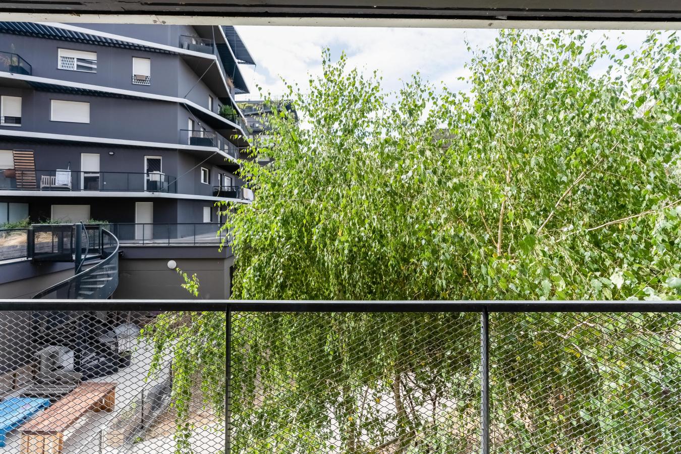 
																																							4 pièces - 
																																						5ème étage - 90m² - 297 000 € - Photo #3