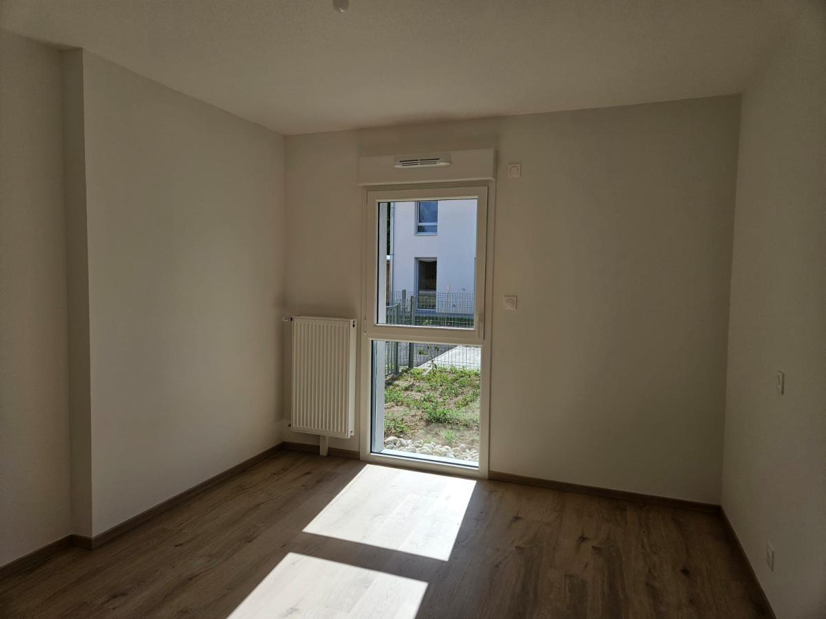 
																																							2 pièces - 
																																						RDC - 37m² - 571,82 € - Photo #3