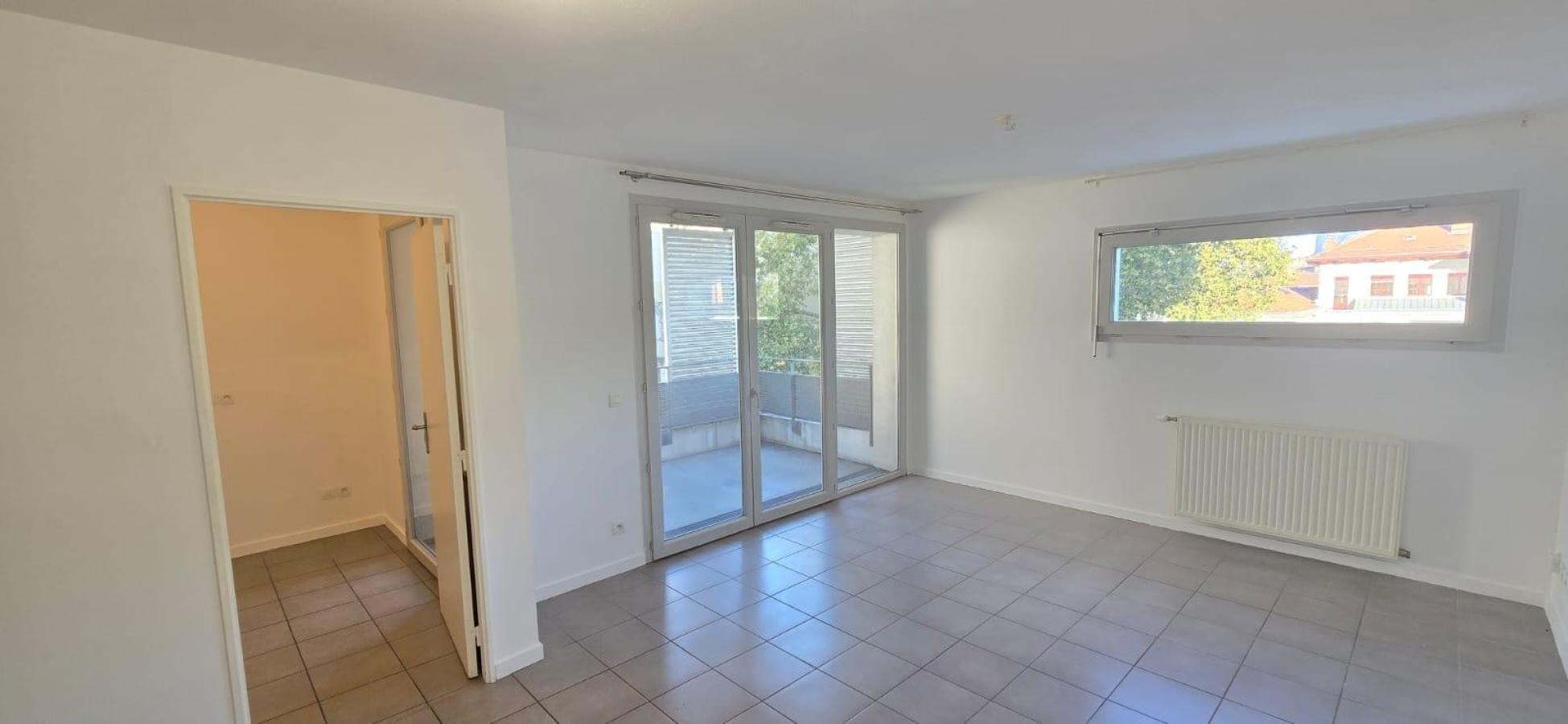 3 pièces - 4ème étage - 69m² - 959,37 € - Photo #1