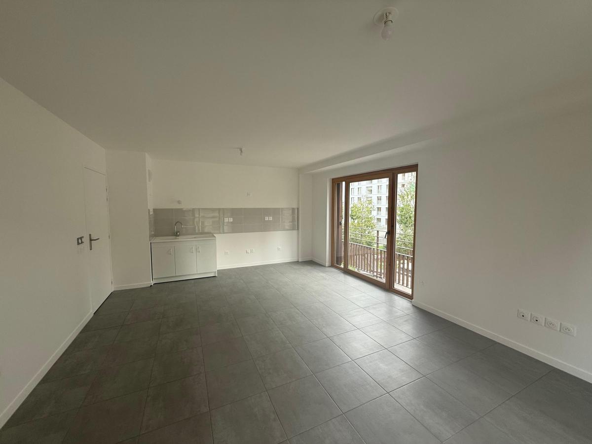 
																			2 pièces - 
																		3ème étage - 52m² - 1 158,60 € - Photo #3