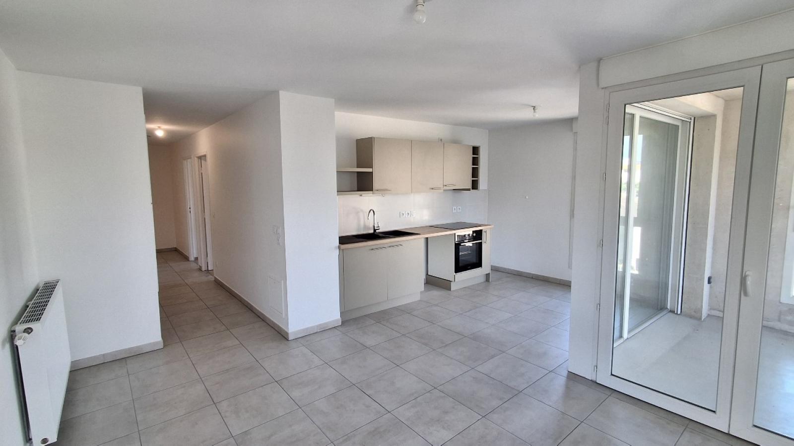
																																							3 pièces - 
																																						4ème étage - 65m² - 824,82 € - Photo #2