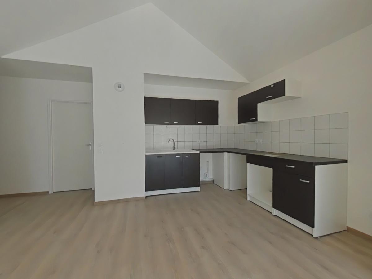 4 pièces - 3ème étage - 88m² - 1 118,01 € - Photo #0