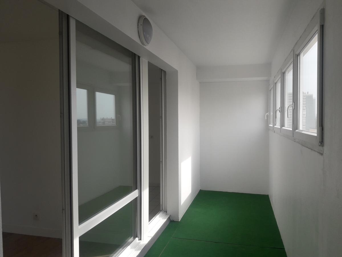 3 pièces - 4ème étage - 68m² - 958,29 € - Photo #3