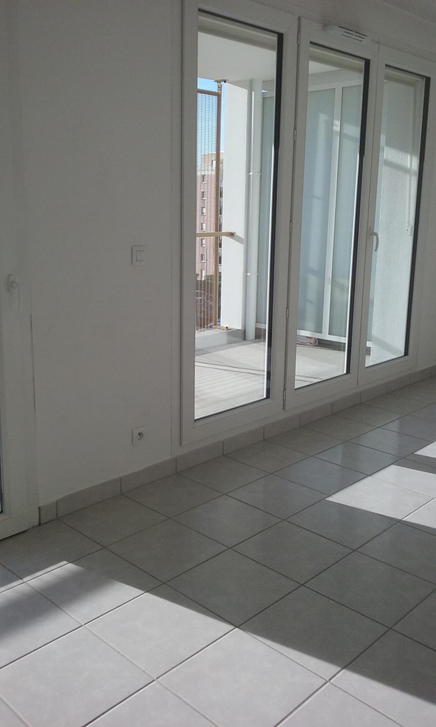 3 pièces - 6ème étage - 65m² - 921,55 € - Photo #1