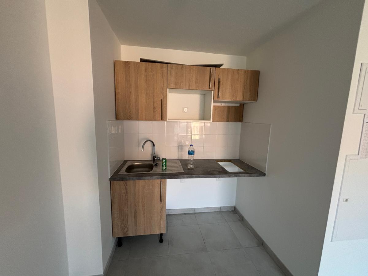 
																																							2 pièces - 
																																						1er étage - 46m² - 601,18 € - Photo #3